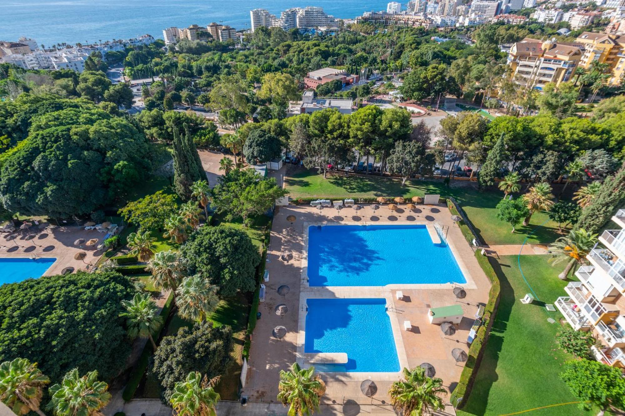 Hercules Pool & Beach 베날마데나코스타 외부 사진